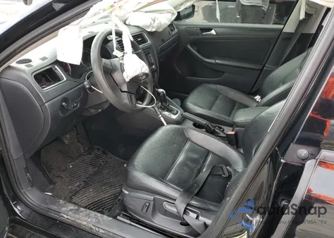 2014 Volkswagen Jetta Se z USA, uszkodzony, nr VIN 3VWD07AJ9EM274008